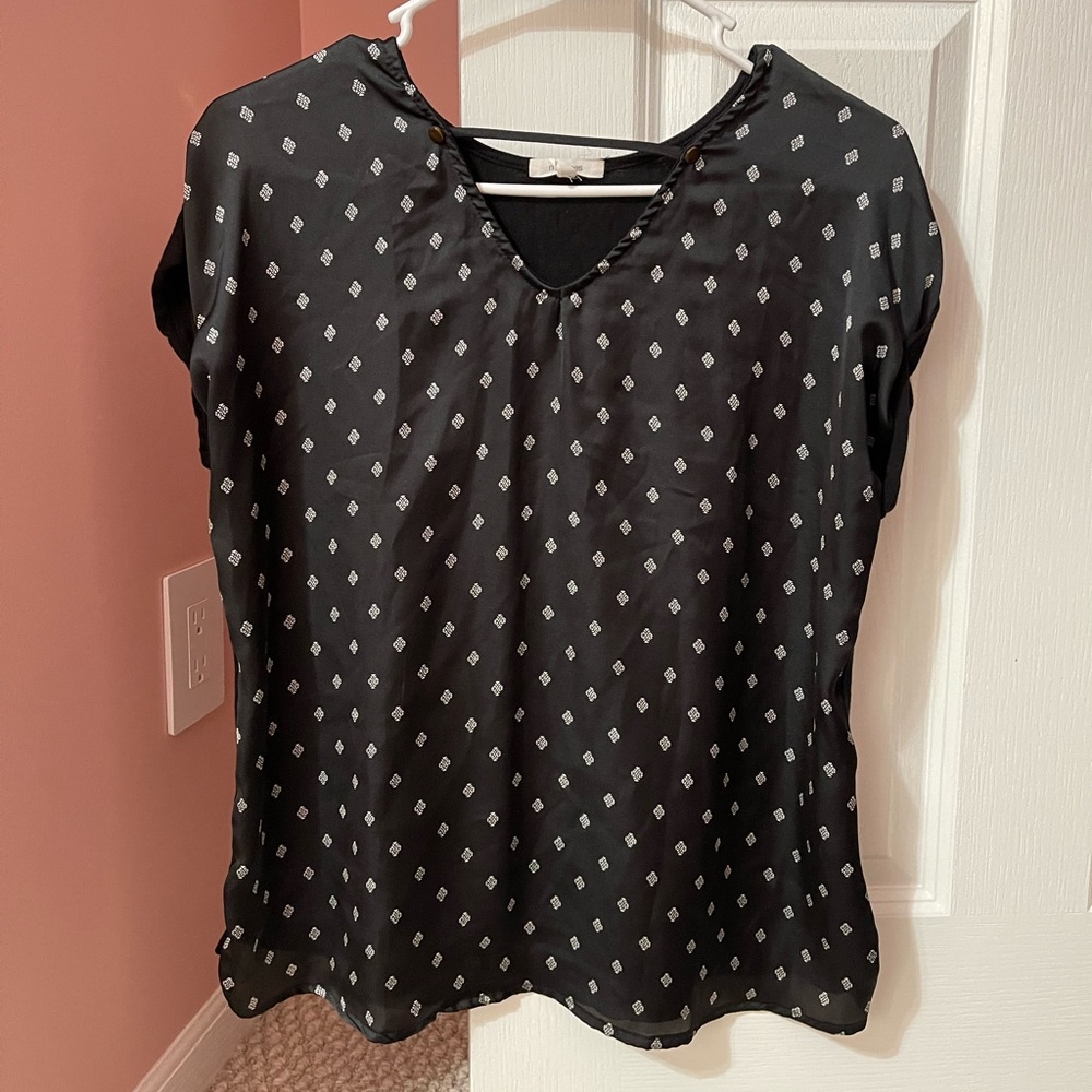 Maurices Black Blouse. Size Small. Pet and smoke free 🏡